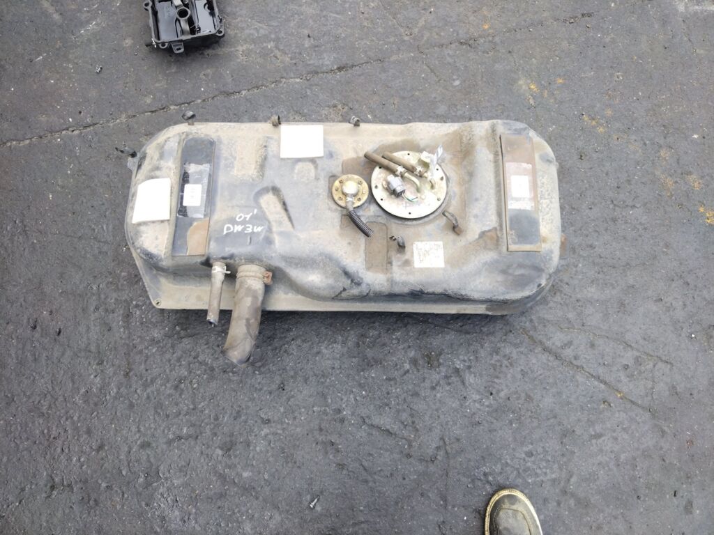 Бак топливный на Mazda Demio DW3W B3