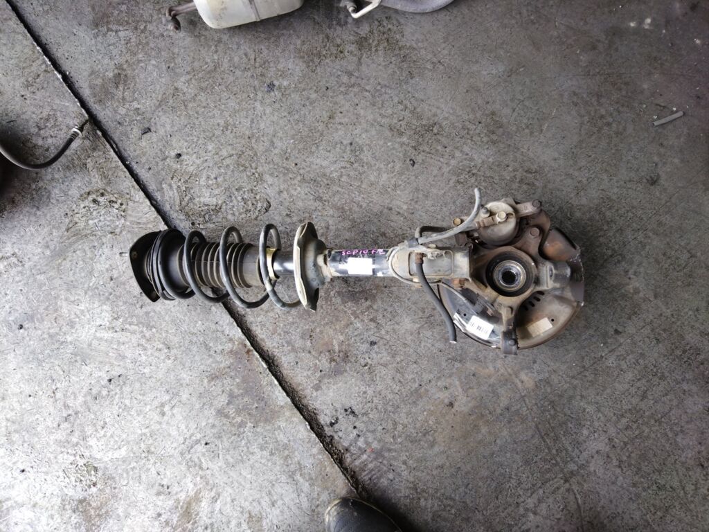 Стойка амортизатора на Toyota Vitz KSP90 1KR-FE 30-K97-A  314 750  334473  48520-59365  485200D111  485200D130  485200D210  4852052010  4852052020  4852052021  4852052030  4852052040  4852052070  4852052130  4852052140  4852052160  4852052400  4852052481  4852052482  4852052510  4852052540  4852052560  4852052570  4852052600  4852052610  4852052630  4852052780  4852052C50  4852052G40  4852052G60  4852052G70  4852059125  4852059135  4852059175  4852059335  B3294  CR-049-5338  SJ-049-5338  ST-049-5338  ST-049FL-SCP90, Переднее Левое расположение