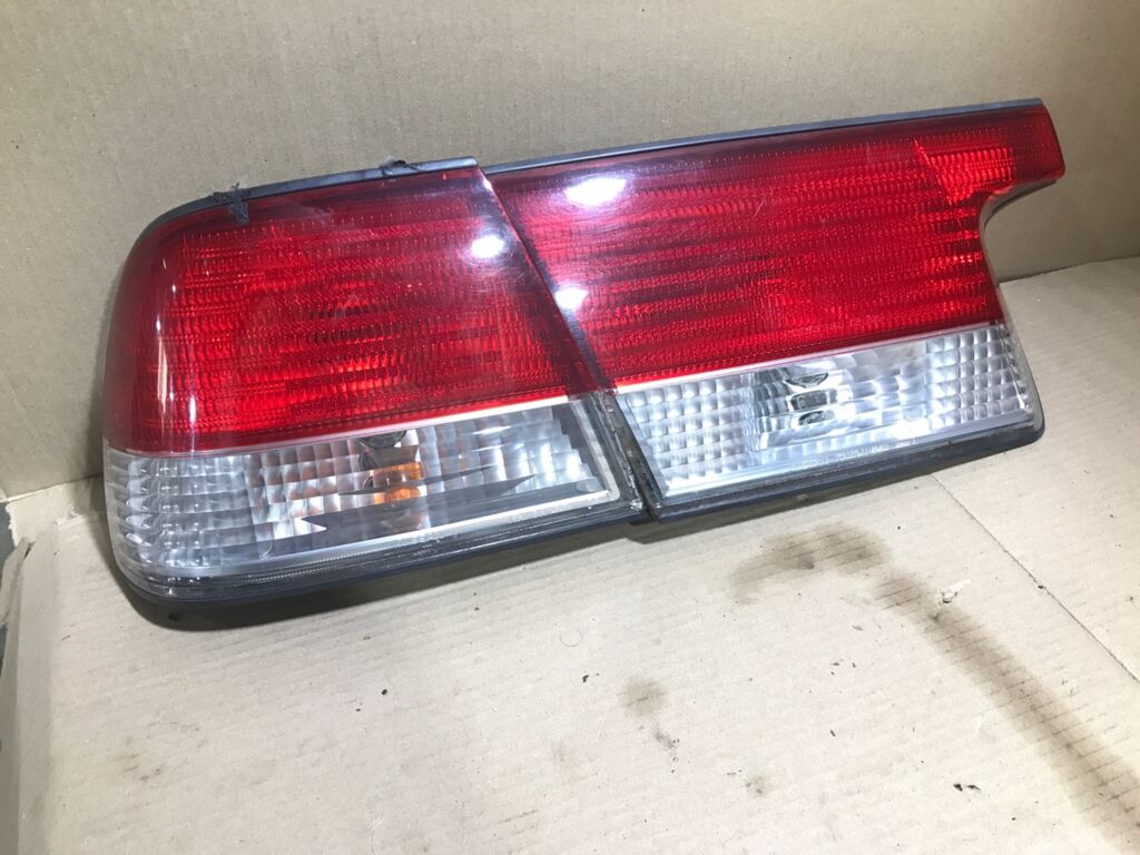Стоп на Nissan Sunny FB15 4845A, Левое расположение