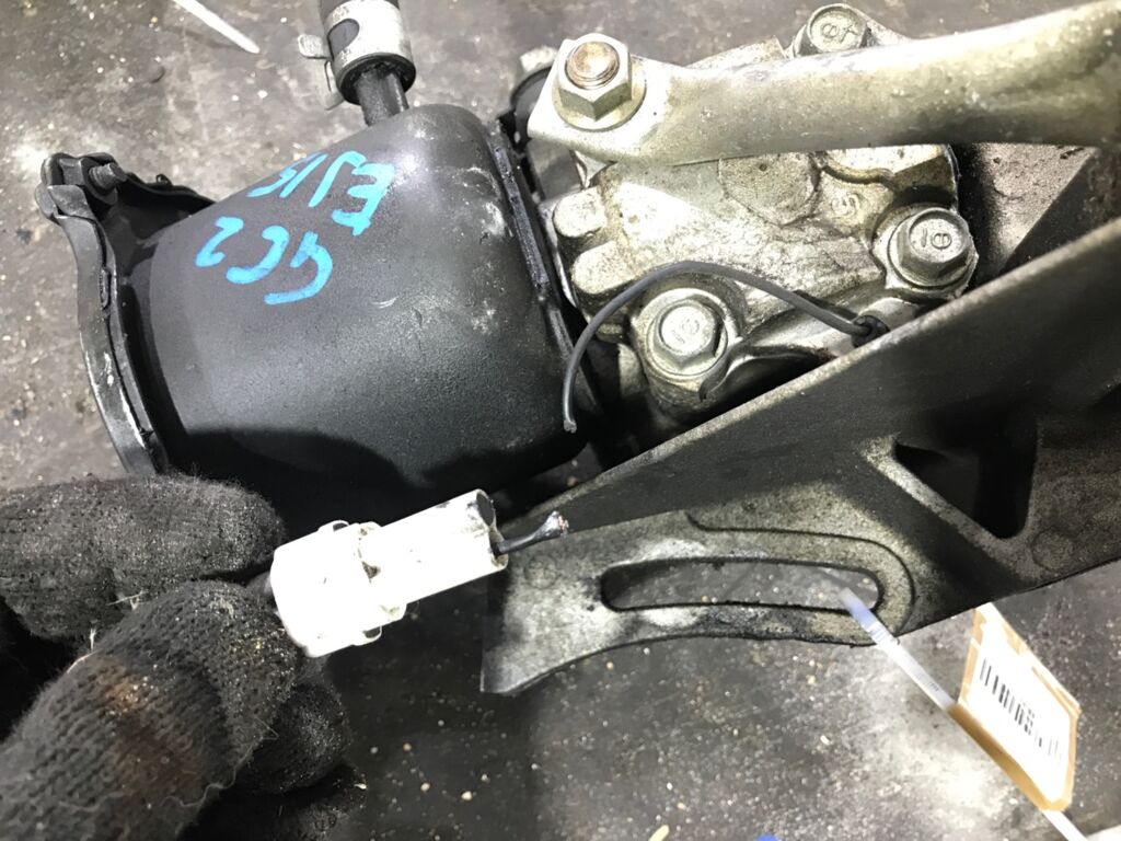 Насос гидроусилителя на Subaru Impreza GC2 EJ15 Фото 2