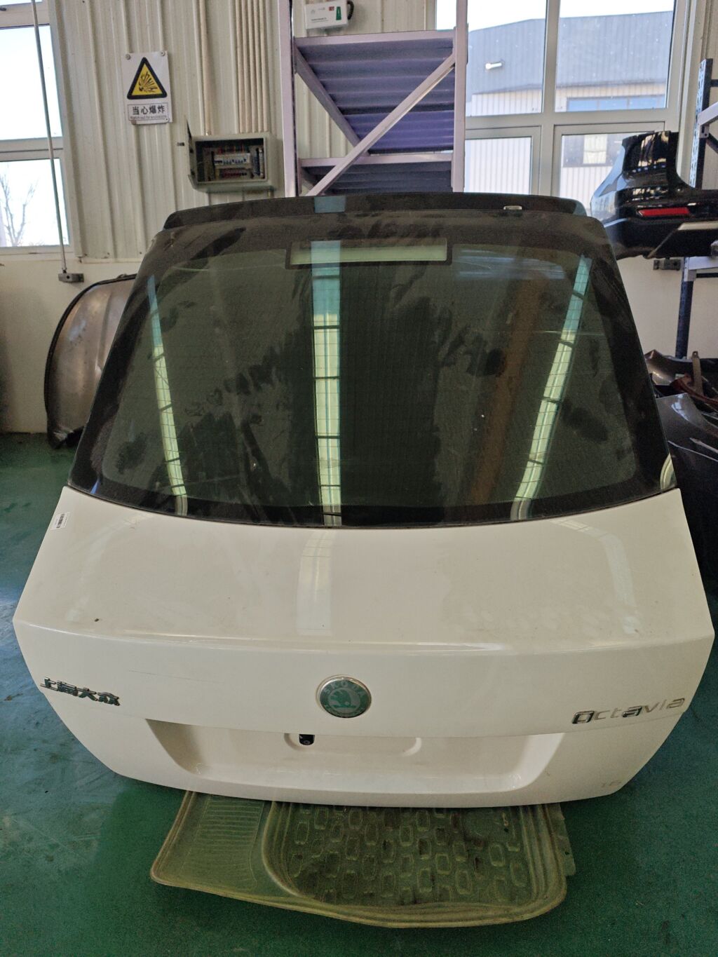 Дверь задняя на Skoda Octavia 2