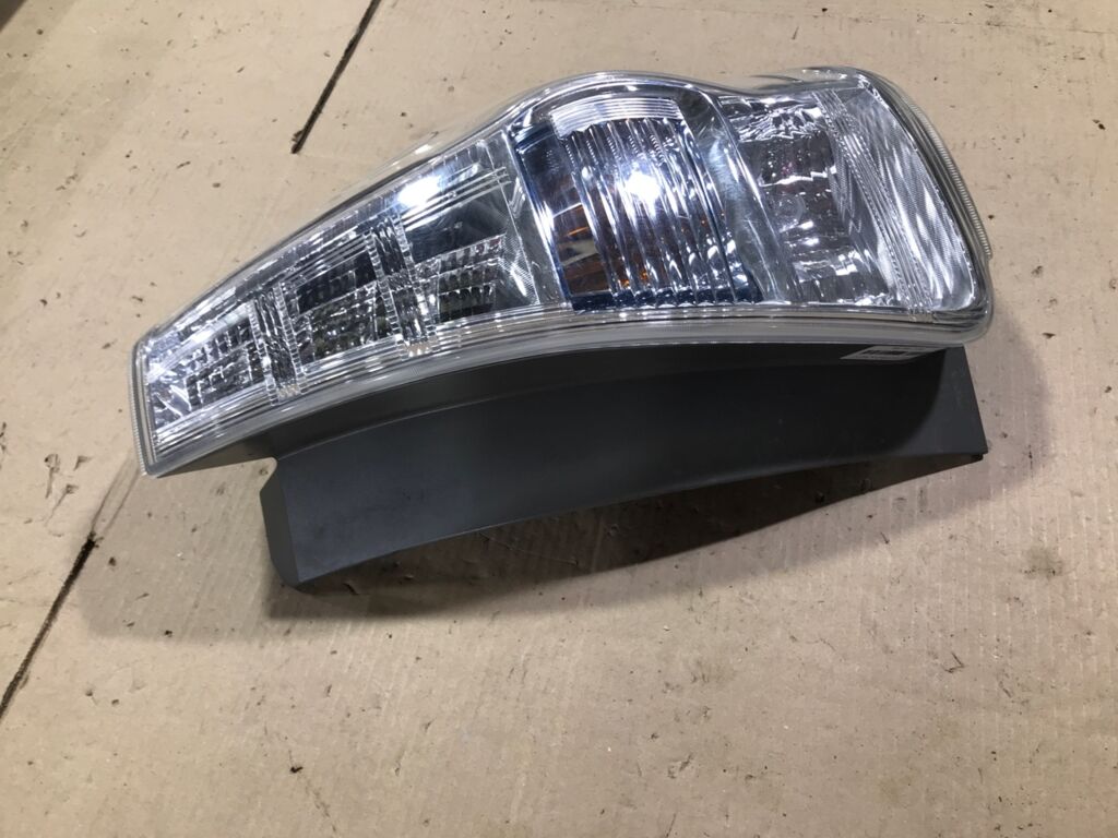 Стоп 47-46 47-46 на Toyota Prius Alpha ZVW40W Фото 2