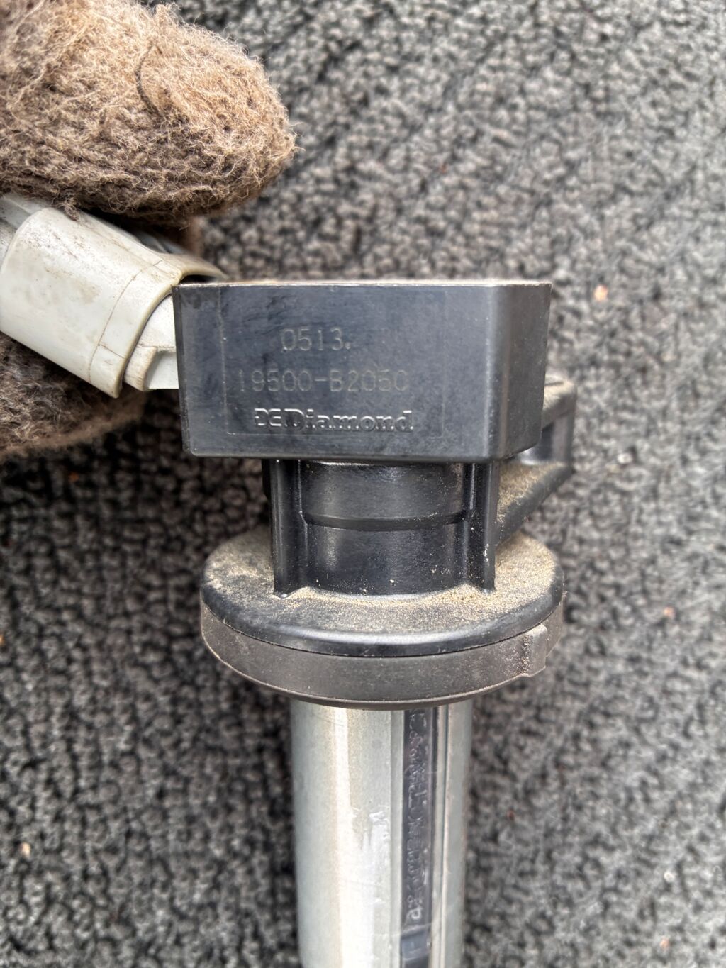 Катушка зажигания 19500-B2050 на Toyota Passo KGC30 1KR-FE Фото 2 Катушка зажигания 19500-B2050 на Toyota Passo KGC30 1KR-FE Фото 2