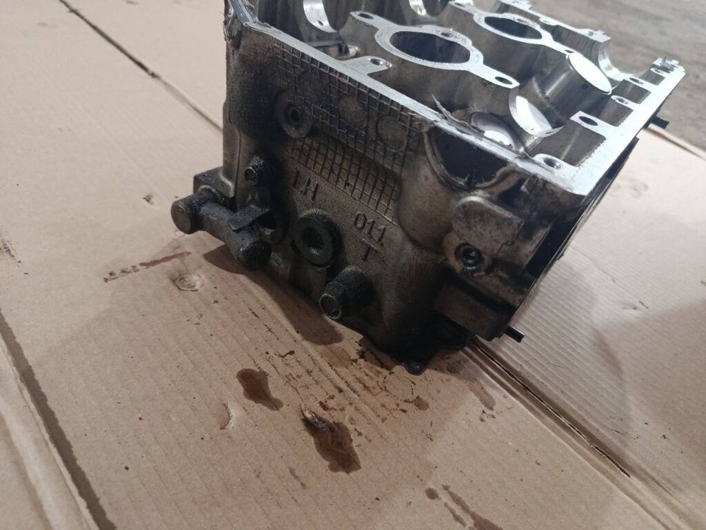 Головка блока цилиндров на Subaru Legacy Wagon BH5 EJ206 Фото 4