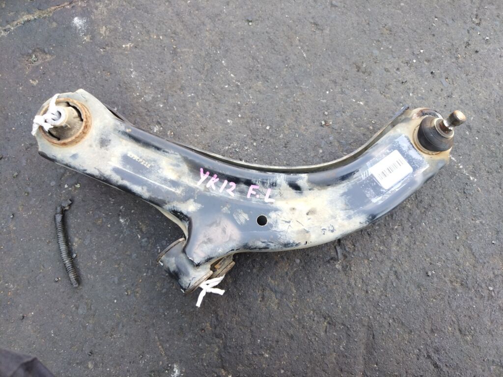 Рычаг на Nissan March YK12 HR15DE Фото 2