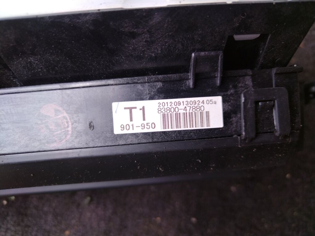 Спидометр 83800-47880 на Toyota Prius ZVW30 2ZR-FXE Фото 3