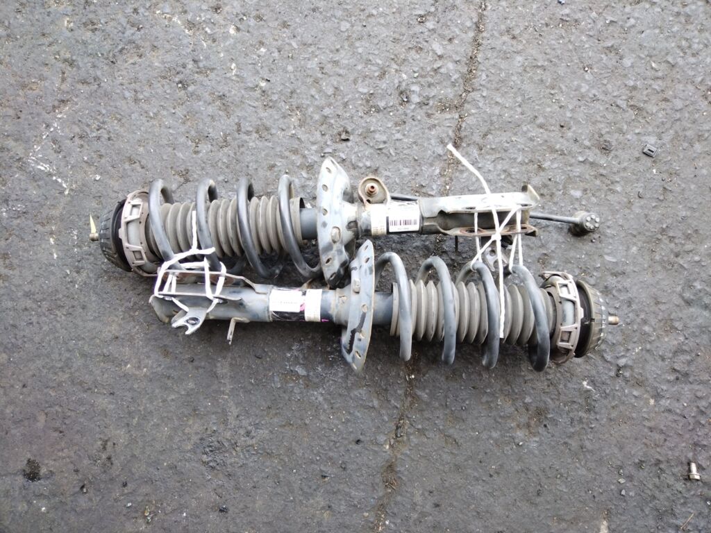 Стойка амортизатора на Honda Freed Hybrid GP3 LEA Фото 2