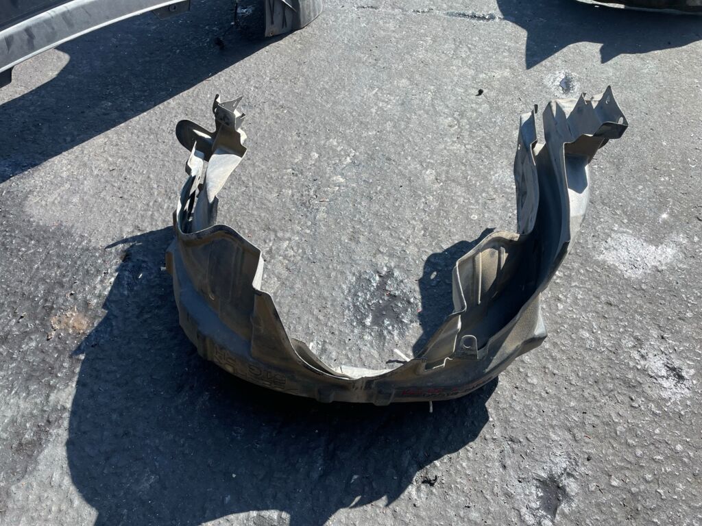 Подкрылок на Toyota Passo KGC30 1KR-FE 53875-B1090  53876-B1090, Переднее расположение