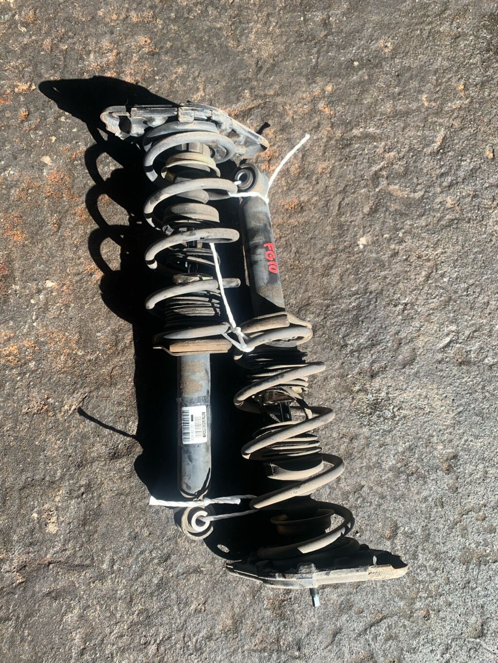 Стойка амортизатора на Nissan Bluebird Sylphy FG10 QG15DE 341279  56210 4M400  56210 4M405  56210 4M425  56210 4M426  56210 4M427  56210 4Z000  56210 4Z005  56210 4Z025  56210 4Z027  56210 4Z600  56210 4Z625  56210 5M400  56210 5M425  56210 8M400  56210 8M600  CR-049-1790  CR-049R-B15  CR8821  SJ-049-1790  SST0040  ST-049-1790  ST-049R-B15, Заднее расположение