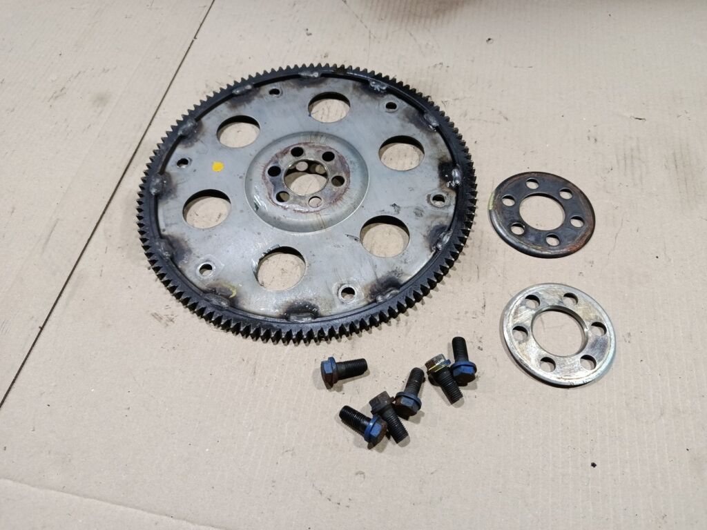 Маховик 32101-24012 на Toyota Mark Ii GX100 1G-FE Фото 3