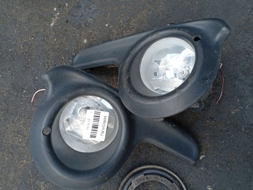 Туманка бамперная на Nissan Dayz Roox B21A 13710