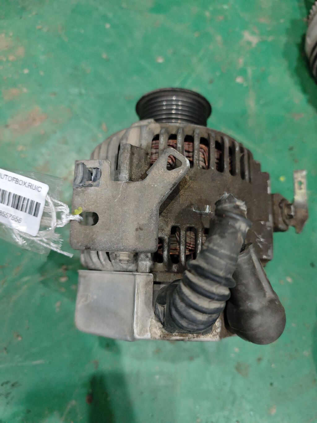 Генератор на Toyota Camry ACV30 2AZ-FE