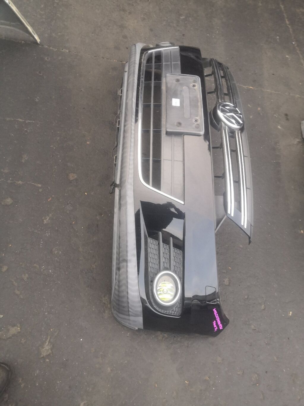 Бампер на Volkswagen Tiguan 5N 5N0807221K, Переднее расположение