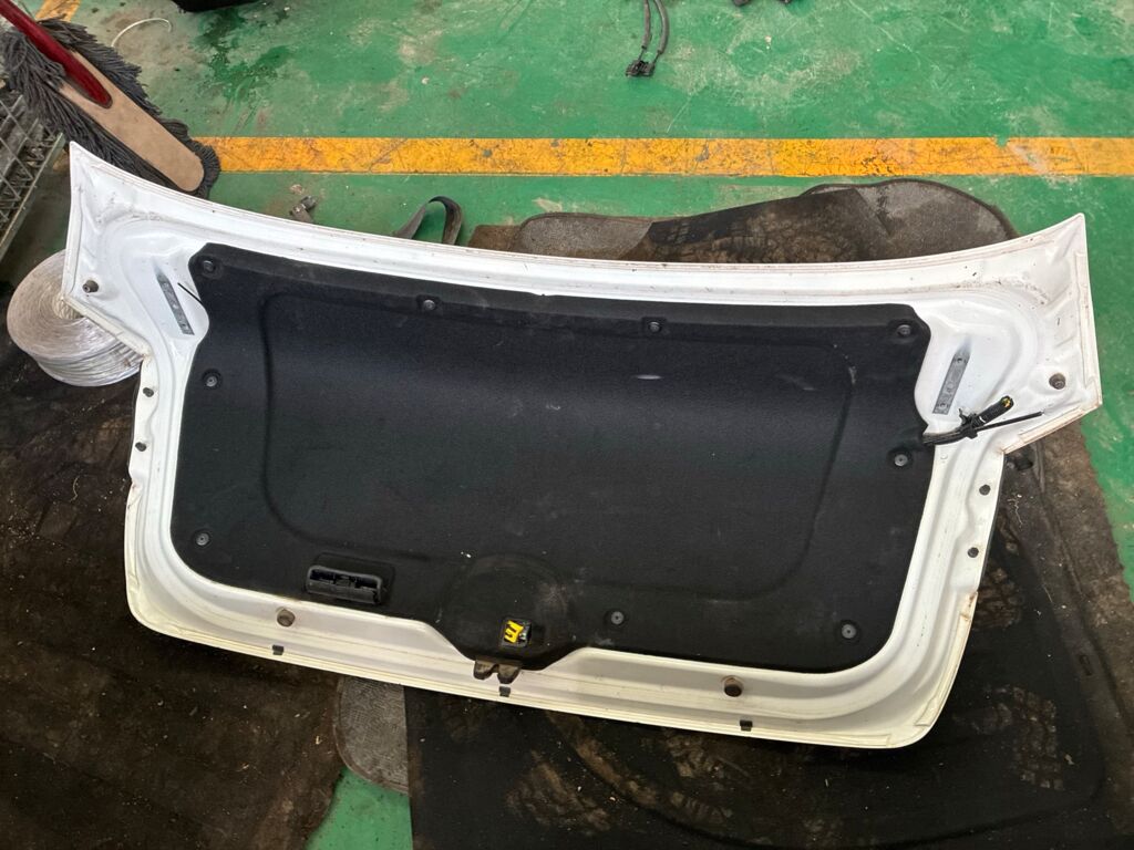 Крышка багажника на Kia Cerato YD