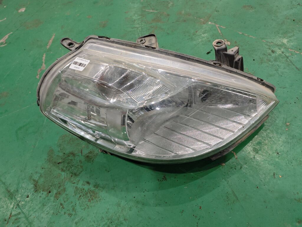 Фара на Nissan Tiida C11 P7781, Правое расположение