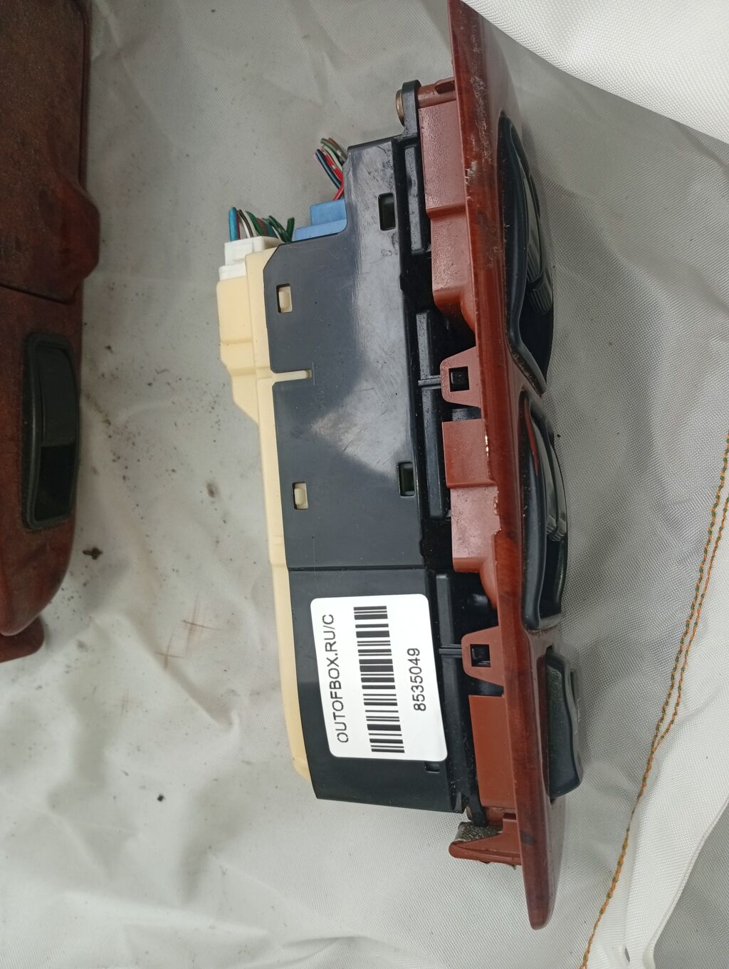 Блок упр-я стеклоподъемниками на Toyota Crown JZS175 Фото 2