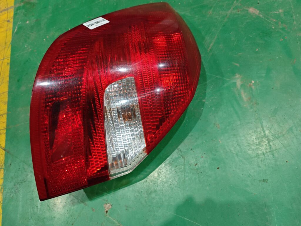 Стоп на Skoda Fabia 5J 5JD945095  5JD945111, Левое расположение