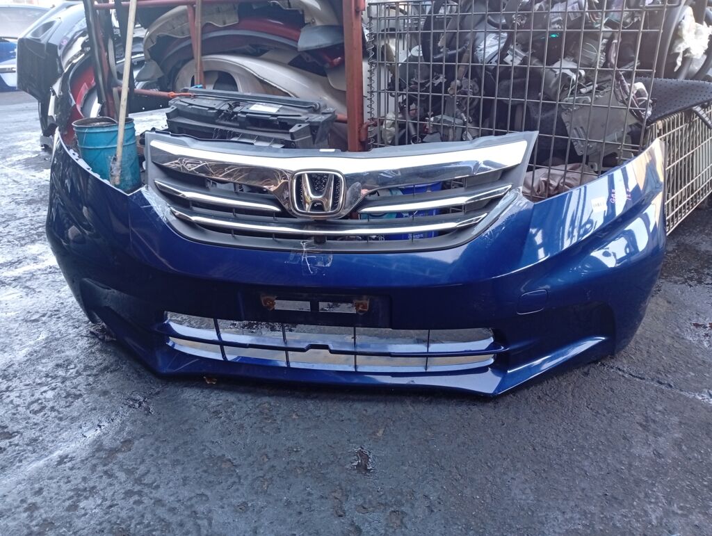 Бампер на Honda Freed GB3, Переднее расположение