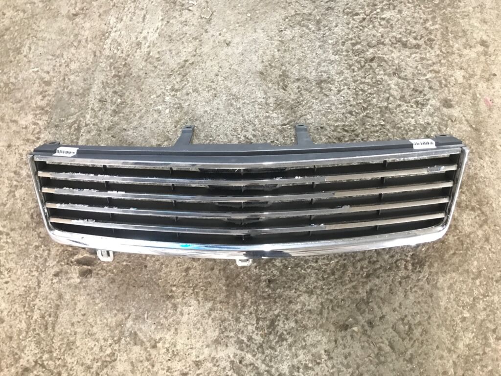 Решетка радиатора на Nissan X-Trail NT30 62310-EQ400  DS07264GA
