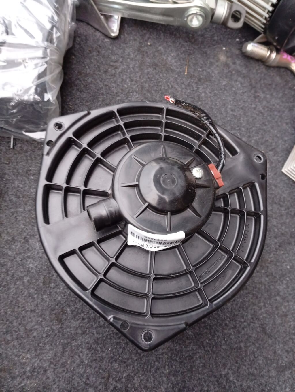 Мотор печки на Honda Stepwgn RK5