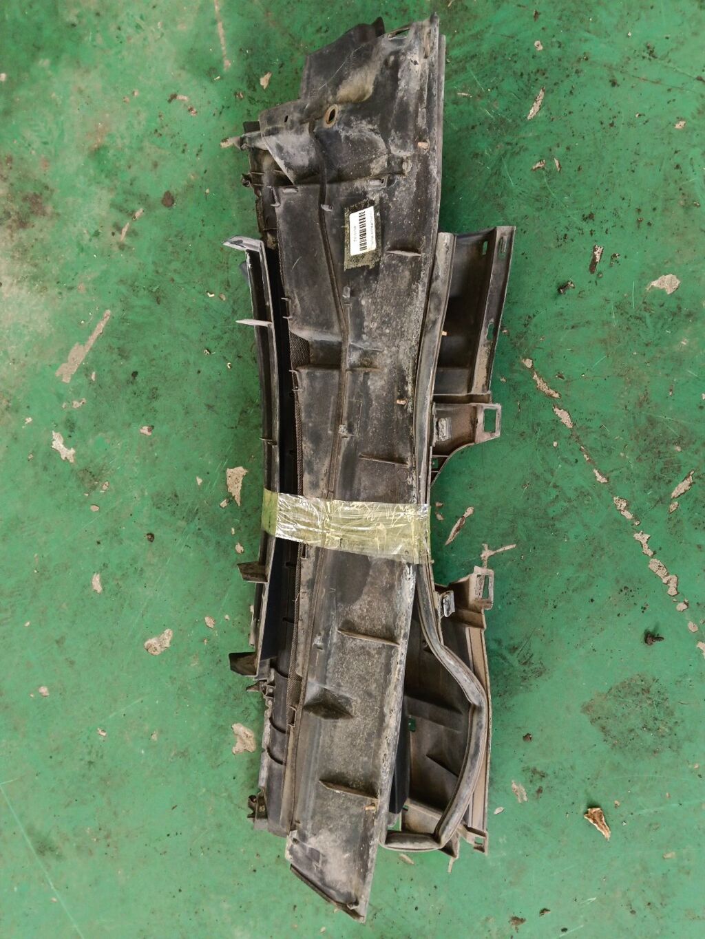Решетка под лобовое стекло на Toyota Corolla ZRE150L 55781-02250  55782-02190  55783-02090