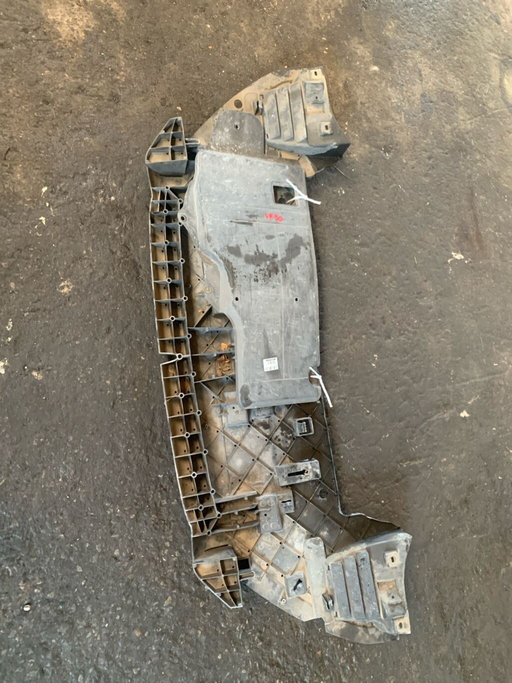 Защита бампера на Peugeot 5008 VF30 9686646580  9682712080, Переднее расположение