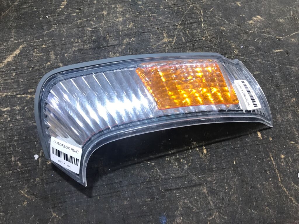 Поворотник к фаре на Toyota Hiace Regius RCH41W 26-105, Левое расположение