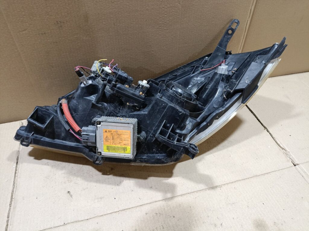 Фара 1699 1699 на Nissan Wingroad WFY11 Фото 2