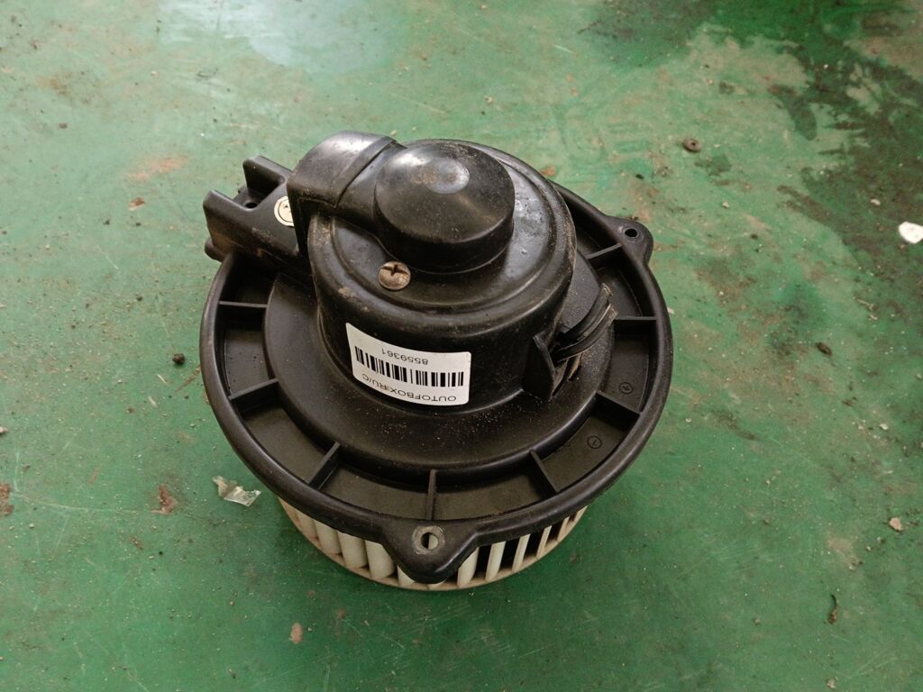 Мотор печки на Chery Tiggo T11 T11-8107110