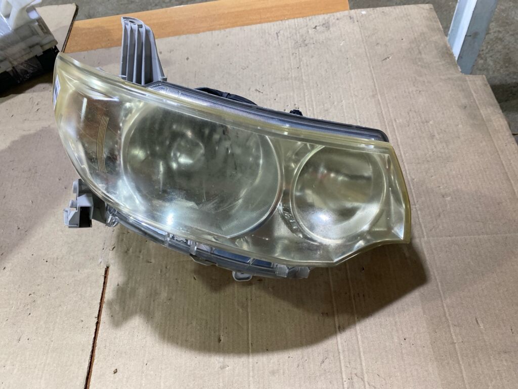 Фара на Daihatsu Tanto L375S 100-51944, Правое расположение