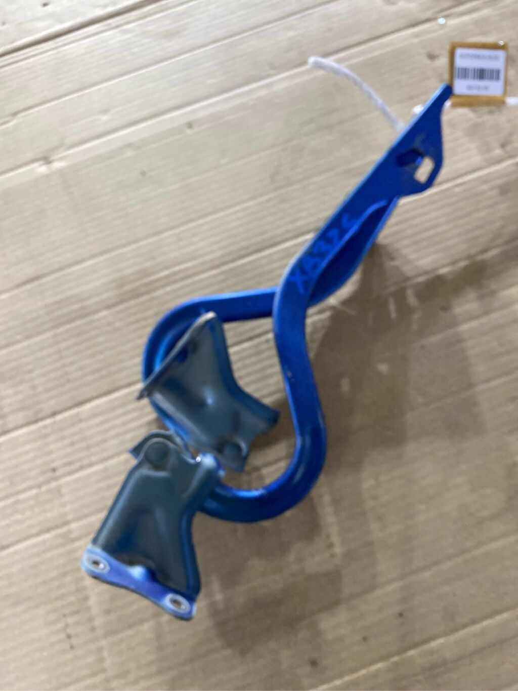 Крепление капота на Suzuki Splash XB32S