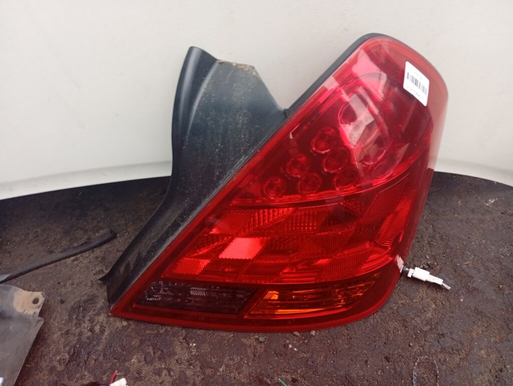 Стоп на Nissan Teana J31 D033, Правое расположение