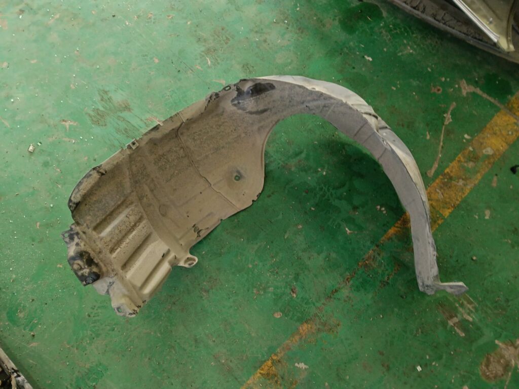 Подкрылок на Toyota Camry ACV40 2AZ-FE 53876-06100, Переднее Левое расположение