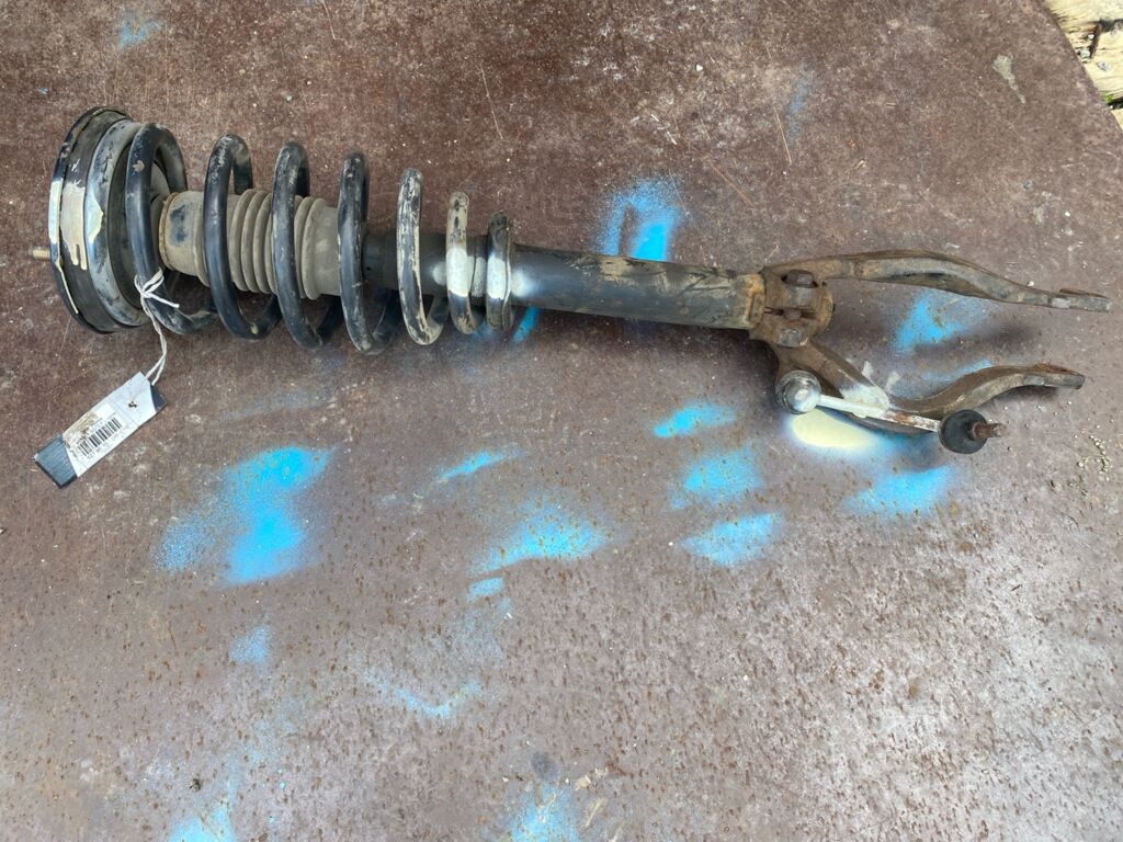 Стойка амортизатора на Mitsubishi Diamante F31A 6G73 341335  CR-049F-F31A  CR9011  MB914692  MR197044  MR297282  MR333984  MR589623  SJ-049-6918  SJ-049F-F31A, Переднее Левое расположение