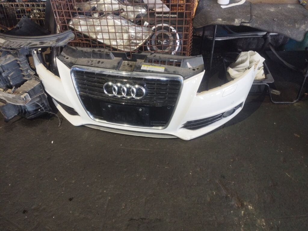 Бампер на Audi A3 8P 8P0807233, Переднее расположение
