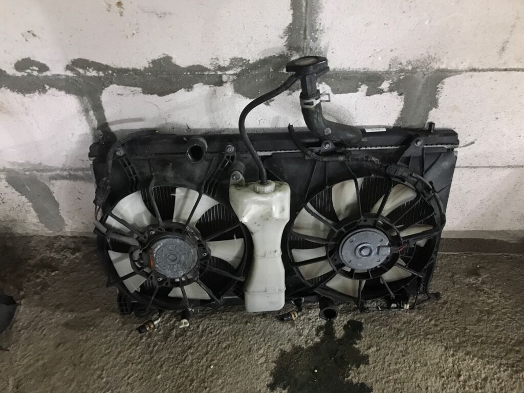 Радиатор ДВС на Honda Freed GB3 L15A