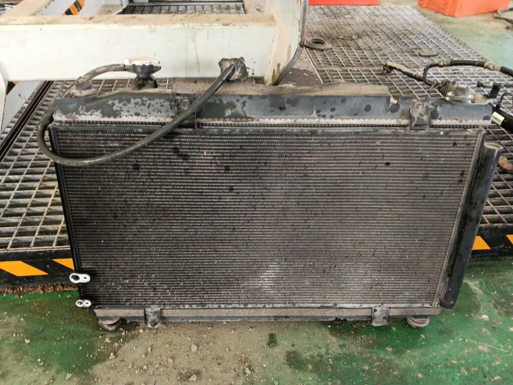 Радиатор ДВС на Toyota Camry ACV40 2AZ-FE 16400-0H210  16400-0H220  16400-0H240  16400-0H280  16400-0H291  16400-0H310  16400-28520  16400-28630  16400-28631  16400-28640  16400-28641  164000V070  1640036070  646808  FX-036-6199  FX-036-6199A  TD-036-6199  TD-036-6199A