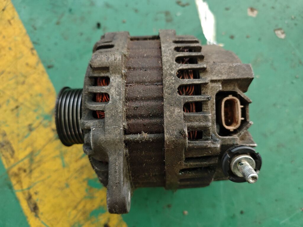 Генератор 23100-1AA1B на Nissan Teana J32 VQ25DE Фото 2